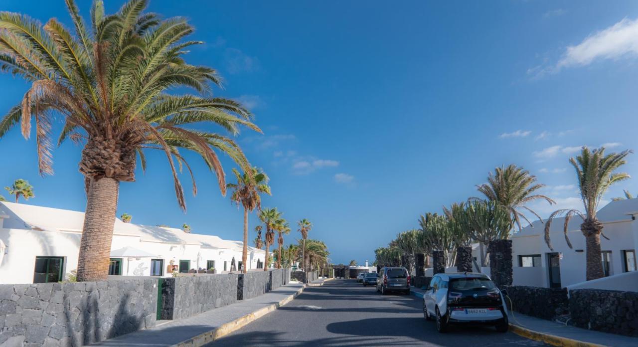 House First Line Of The Sea Villa Costa Teguise Eksteriør billede