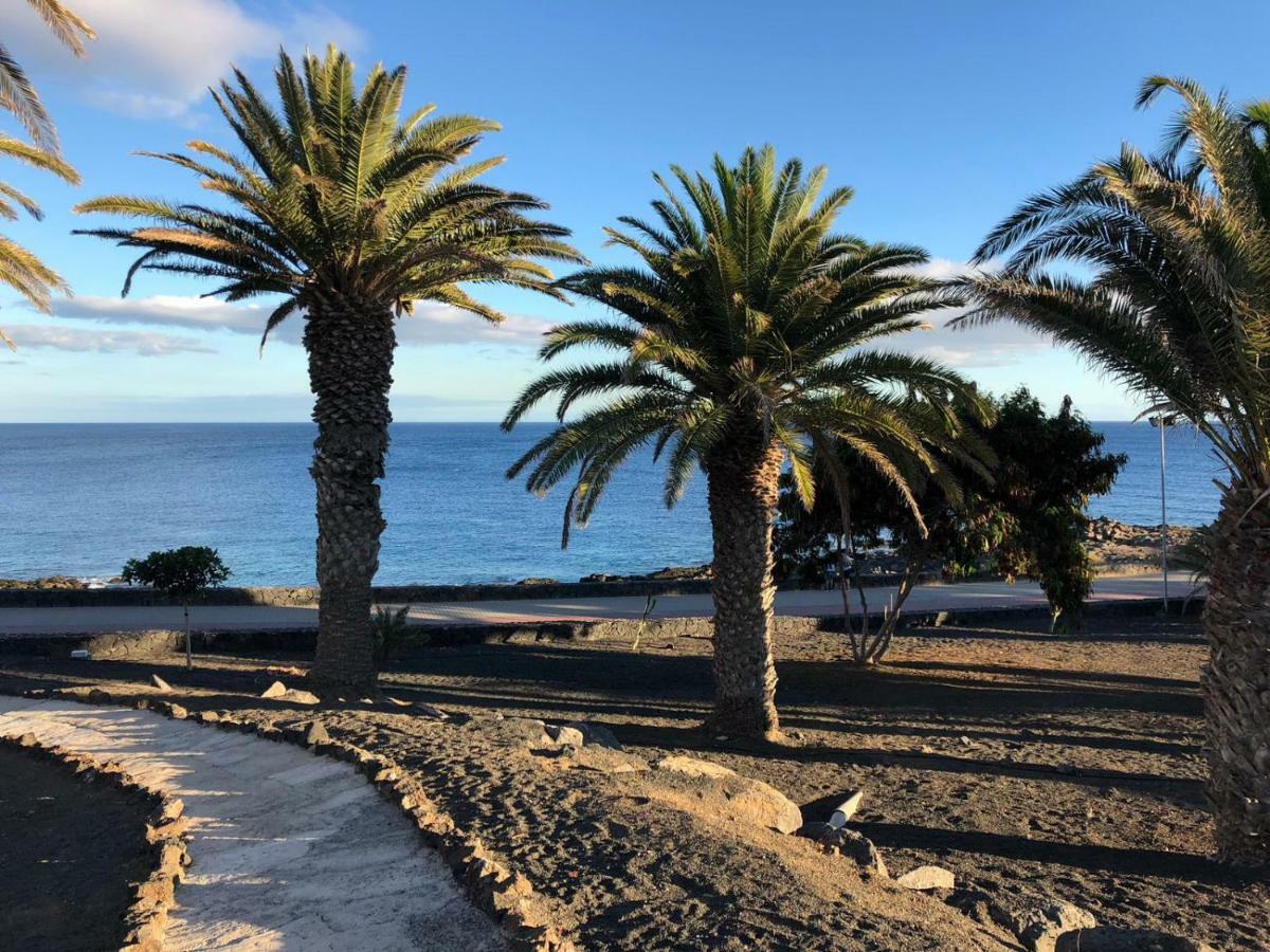 House First Line Of The Sea Villa Costa Teguise Eksteriør billede