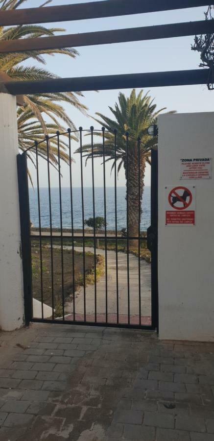 House First Line Of The Sea Villa Costa Teguise Eksteriør billede